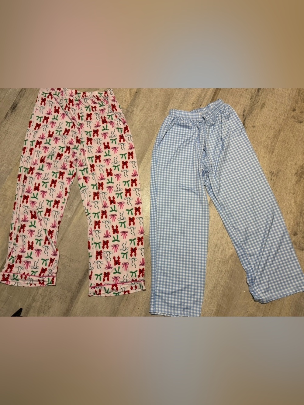 Set of 2 pajama pants and 3 shorts. All fit an XL. Some are labeled large or xxl